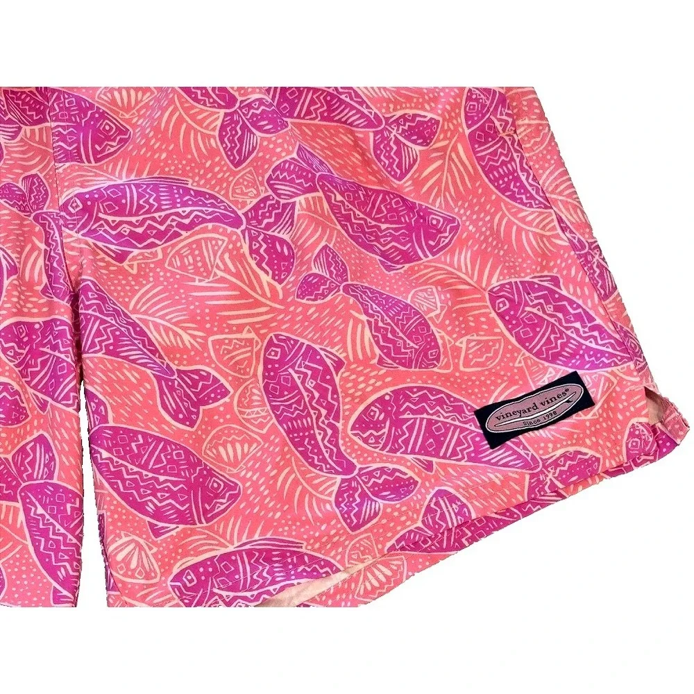 NWoT Vineyard‎ Vines Men's 7 Inch Printed Chappy Swim Trunks M Pink Fish Print